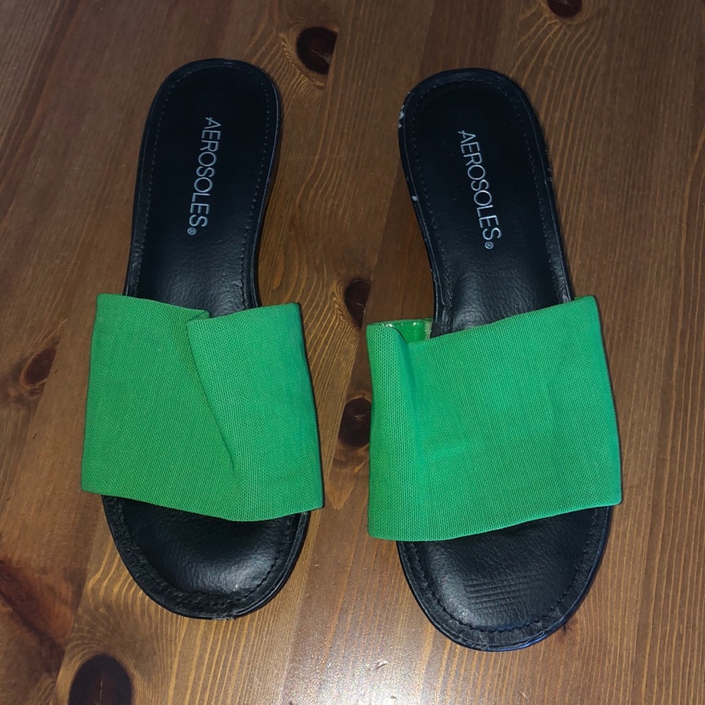 Green Aerosoles Wedge sandales